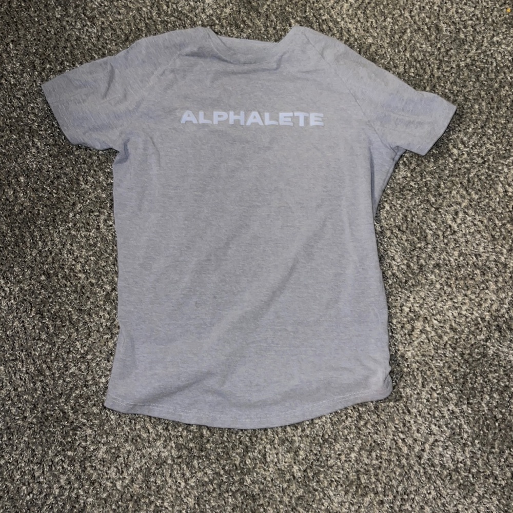 Alphalete shirt